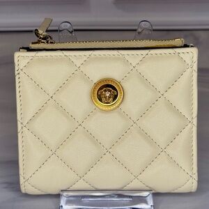 Versace Quilted Lambskin Wallet – Medusa Emblem | New | Full Inclusion
